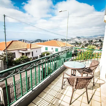 Monte Vista Hermosa Villa